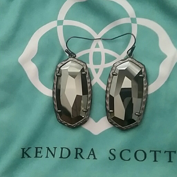 Kendra Scott Jewelry - Kendra Scott Ella Gunmetal Earrings
